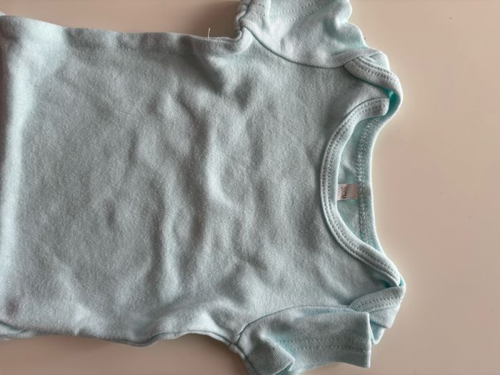 Lots de 4 bodys en 56 cm - photo numéro 2