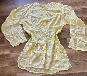 Chemisier blouse léger transparent jaune avec broderie s