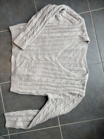 pull en maille beige 