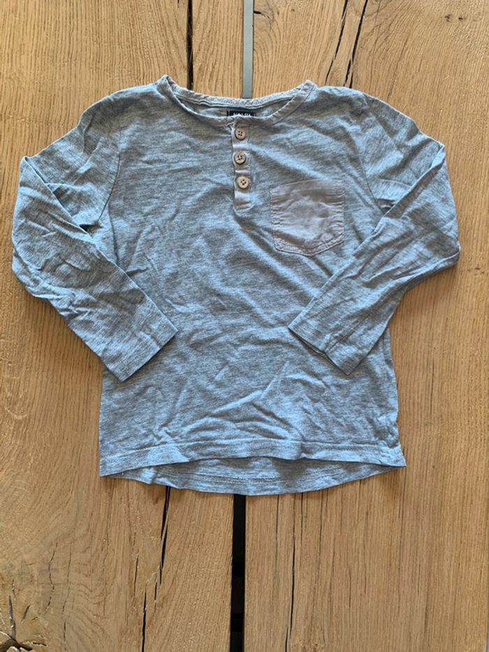 Tee-shirt manches longues gris garçon 5 ans Kiabi