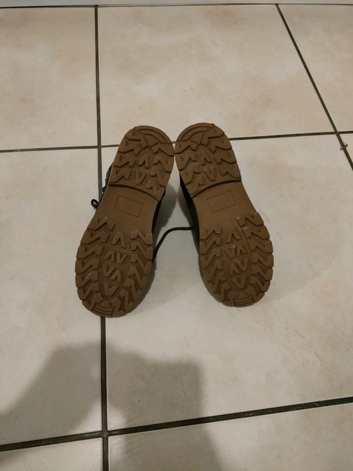 Chaussures T35 - photo numéro 3