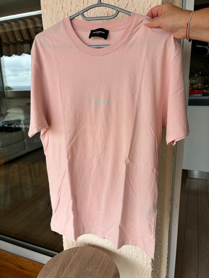 Vends t shirt homme the kooples couleur rose clair taille M - photo numéro 3