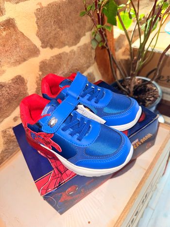 Basket lumineuse Spiderman 