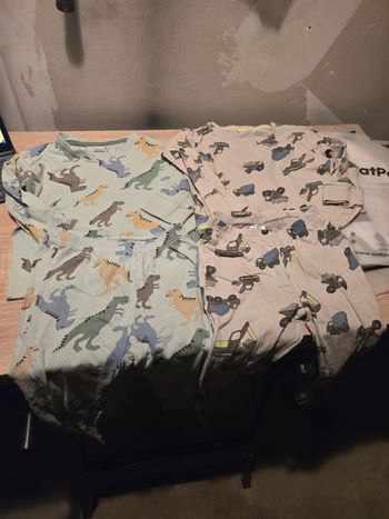 Lot pyjamas manches longues fins