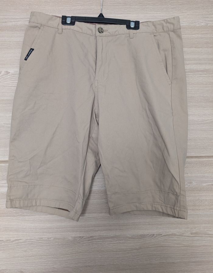 Bermuda homme, Ted Lapidus, taille XXL, très bon état