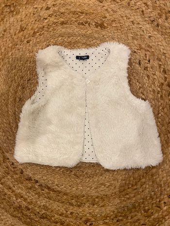 Gilet fille 9 mois Kiabi