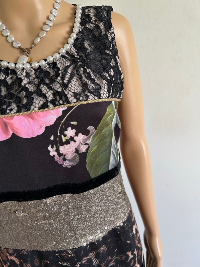 Robe noire et imprimée sans manches Rinascimento taille S jamais portée - photo numéro 4