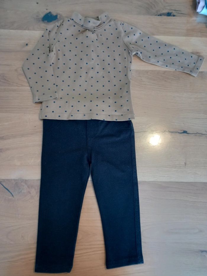 Ensemble tee-shirt et pantalon