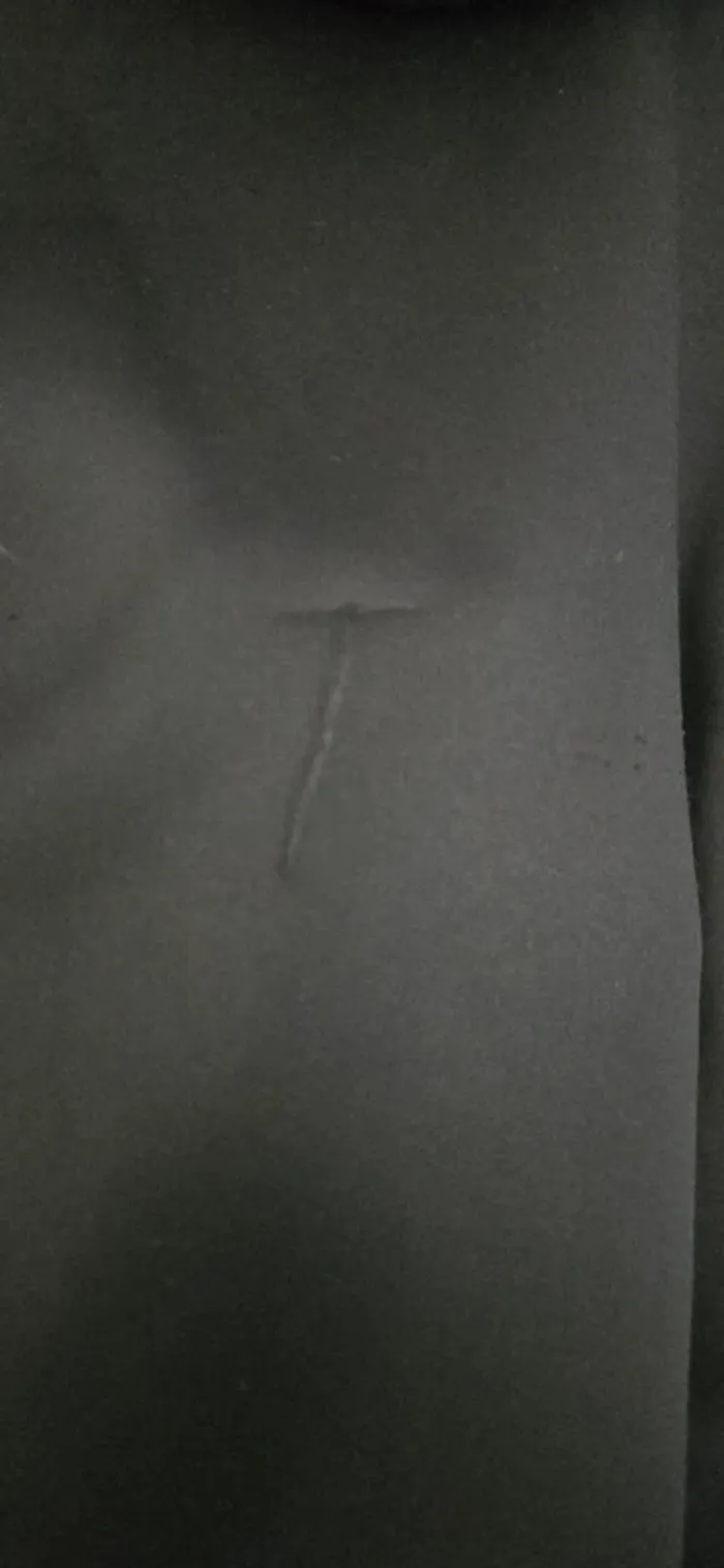 Pull a capuche taille S - photo numéro 3