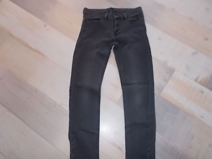pantalon noir taille 40