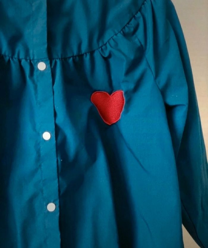 Blouse Disney Mickey 10 ans. - photo numéro 3
