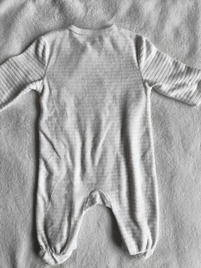 Pyjama 1 pièce 3 mois - photo numéro 5