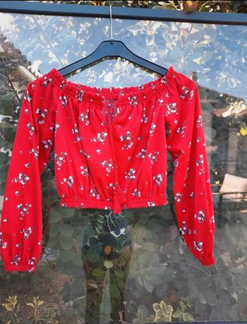 Top crop rouge fleuri blanc  T 34