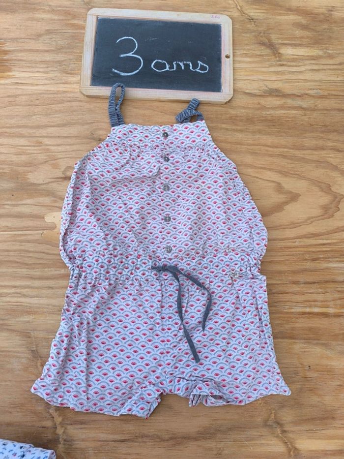Combishort Obaibi taille 3 ans en très bon état