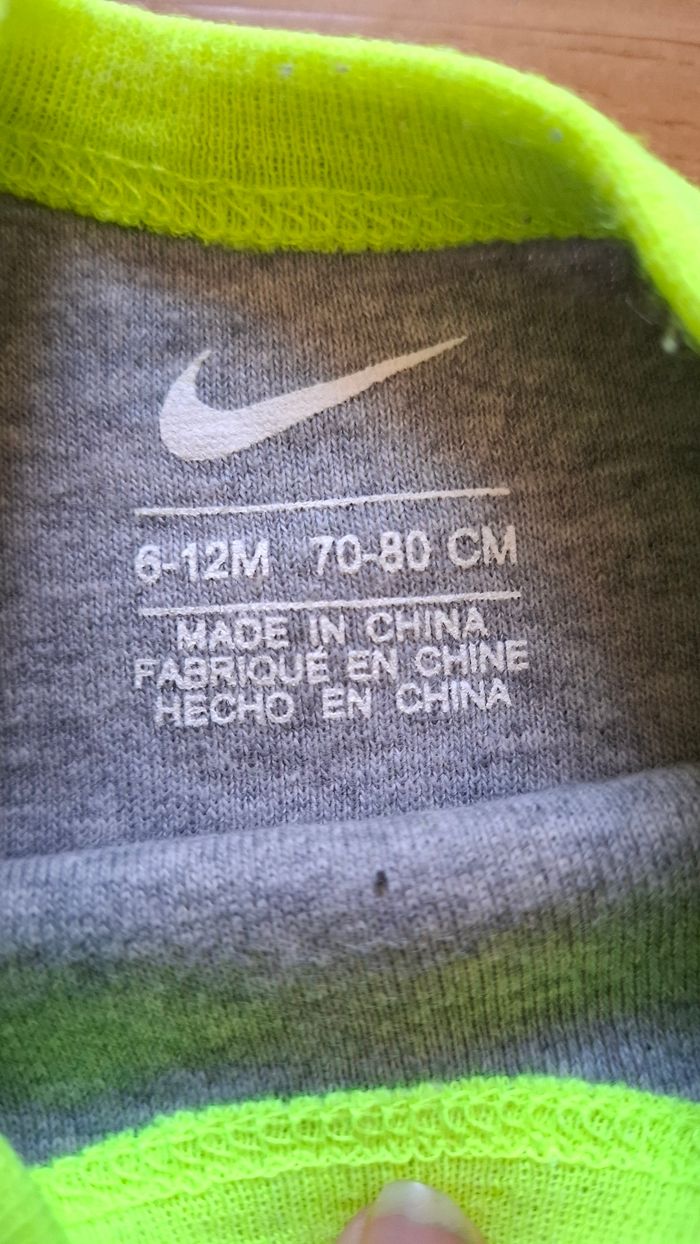 Body Nike + chaussettes - photo numéro 2