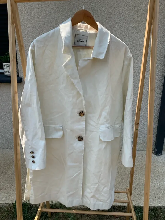 Manteau / veste blanche - photo numéro 2