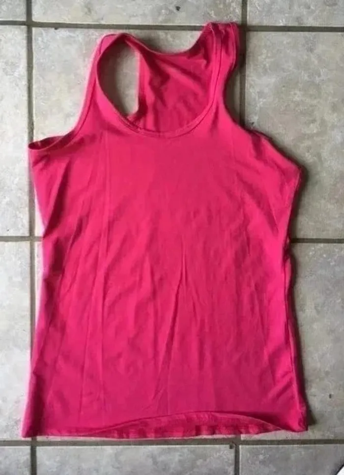 Débardeur sport femme Decathlon – taille 38 – fuchsia - photo numéro 2
