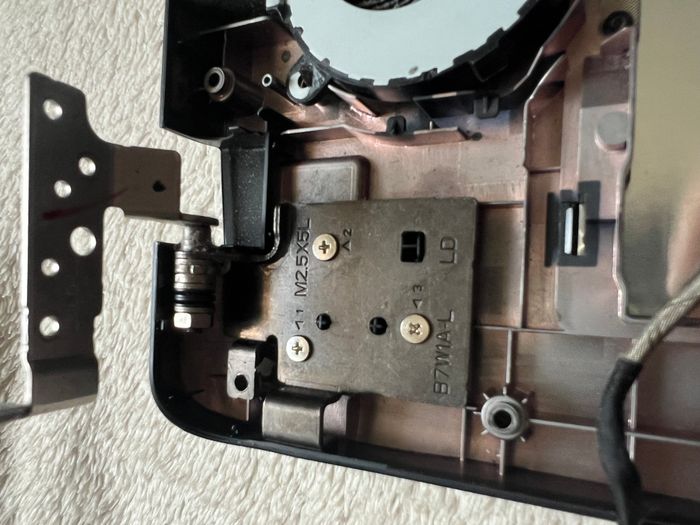 Charnières droite et gauche pour Acer Aspire ES1-732 (Modèle N16C3) - photo numéro 4
