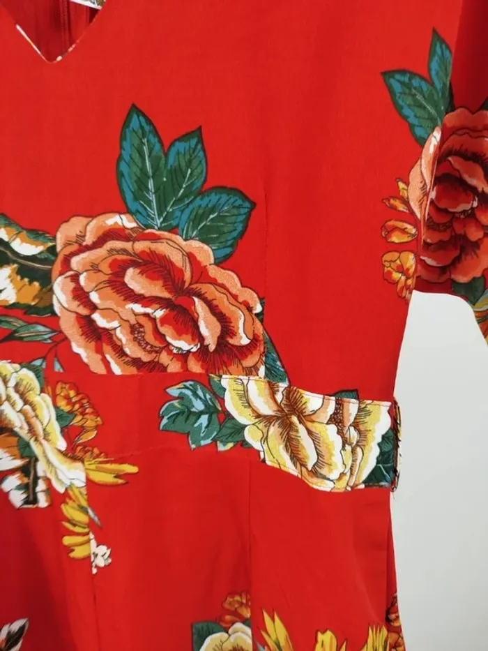 Combinaison rouge Neuve Boohoo - taille 36 - motifs fleurs pivoine A616 - photo numéro 11