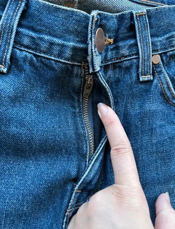 Jean Wrangler Larston bleu foncé délavé coupe slim tapered homme taille W28 38 M L32 - photo numéro 6