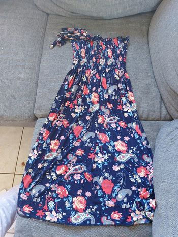 Robe bleu marine fleur