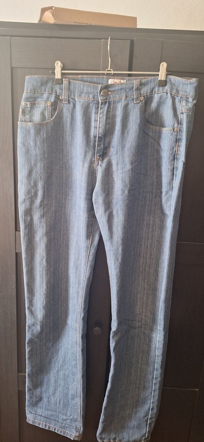 Lot 4 jeans homme Kitiso - photo numéro 3