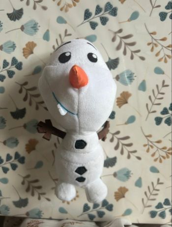 Peluche Olaf de la reine des neiges