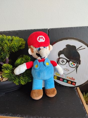 Peluche Super Mario Nintendo casquette rouge salopette bleue Doudou Jeu Video
