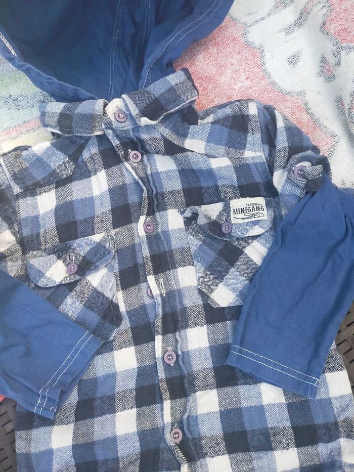 Chemise carreaux capuche 5 ans - photo numéro 3