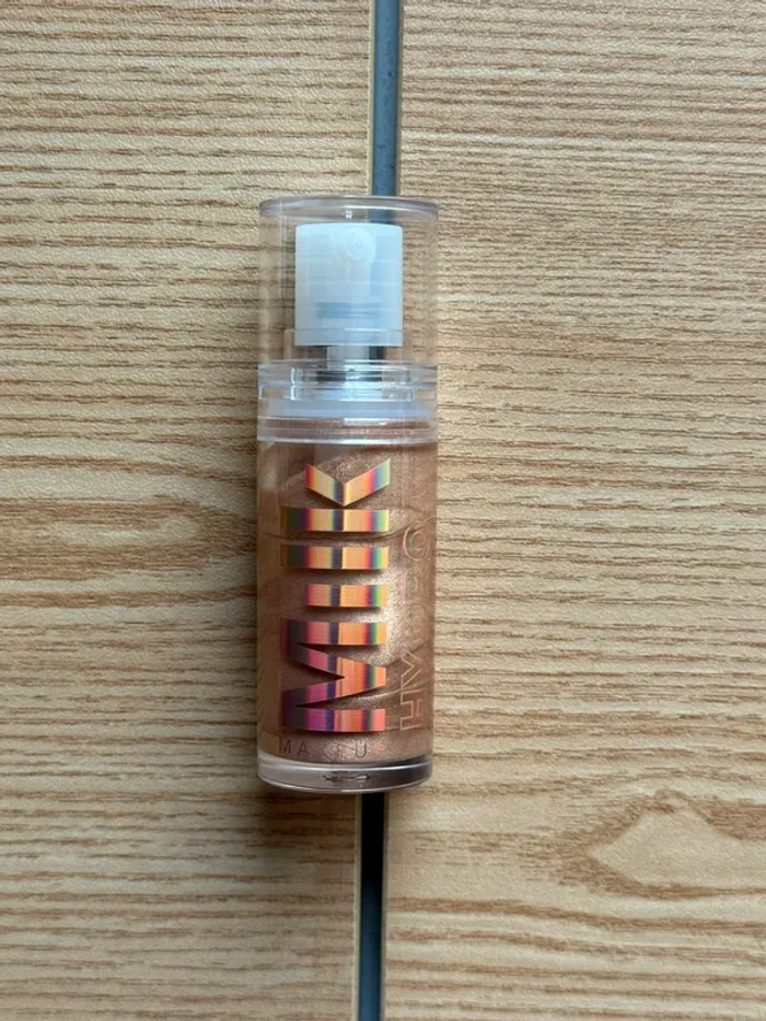 Hydro grip milk makeup
