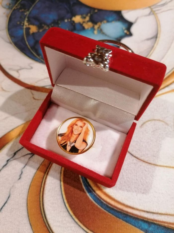 Bague Céline Dion - photo numéro 2