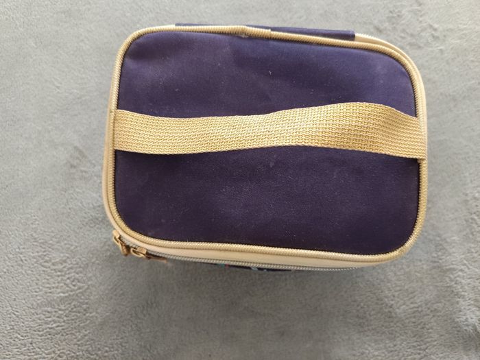 Trousse de toilette - photo numéro 2
