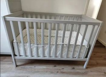 Lit et matelas a vendre