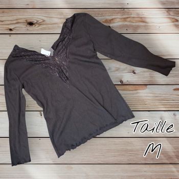 🖤Haut noir dentelle – décolleté V ultra féminin 🖤