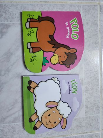 Lot de deux petits livres animaux poney mouton enfant bébé