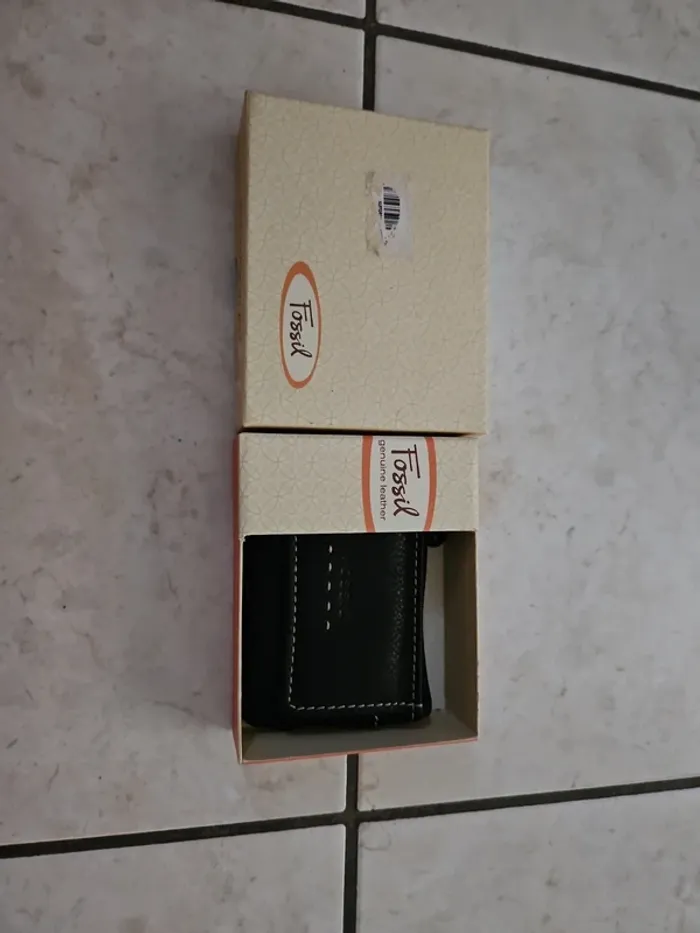 Porte monnaie fossil neuf