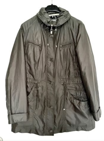 Longue veste coupe vent taille 40