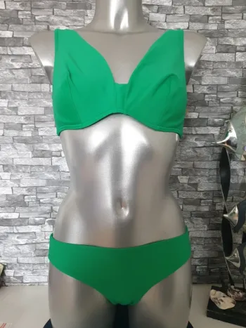 Maillot de bain vert T38/90D