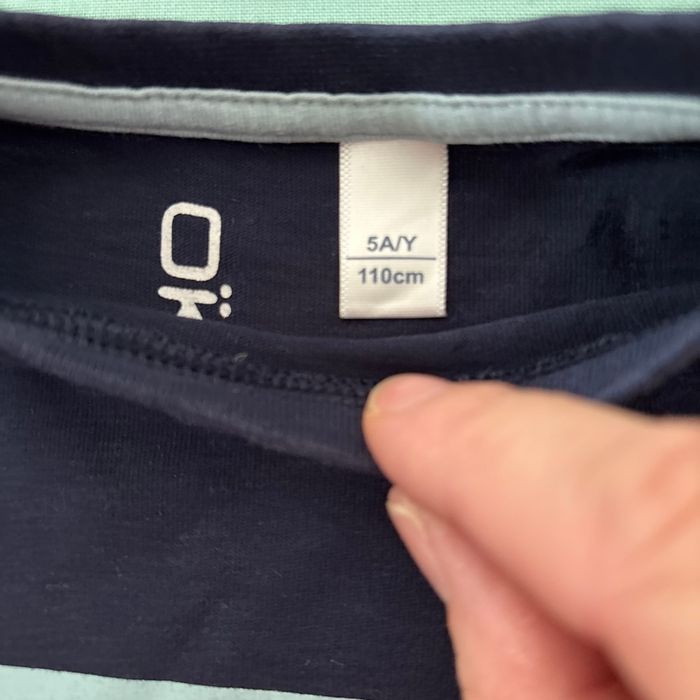 Vends lot de trois tee shirts marques dpam et okaidi taille 5 ans très bon état - photo numéro 3