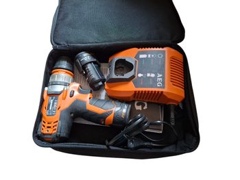 Visseuse AEG BBS 12C2