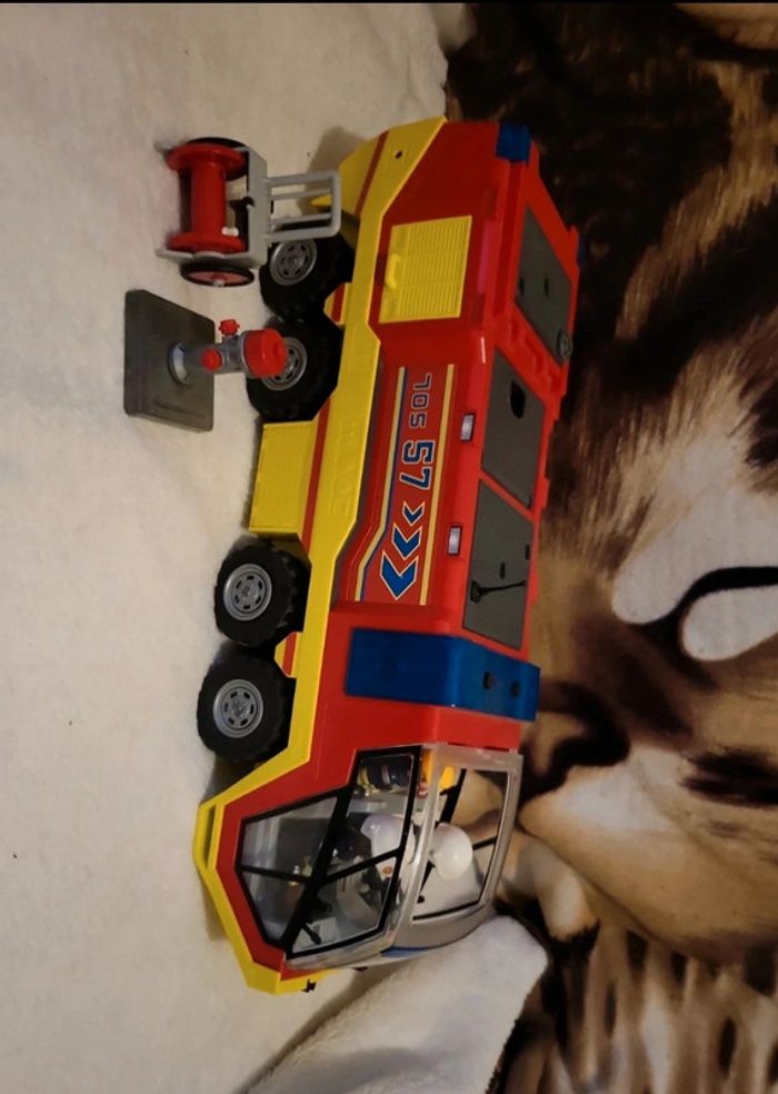 Camion de pompiers playmobil - photo numéro 2