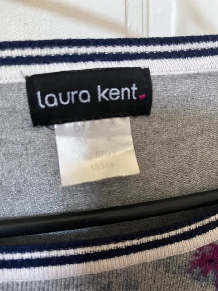 Pull fin Laura Kent taille 40 - photo numéro 3