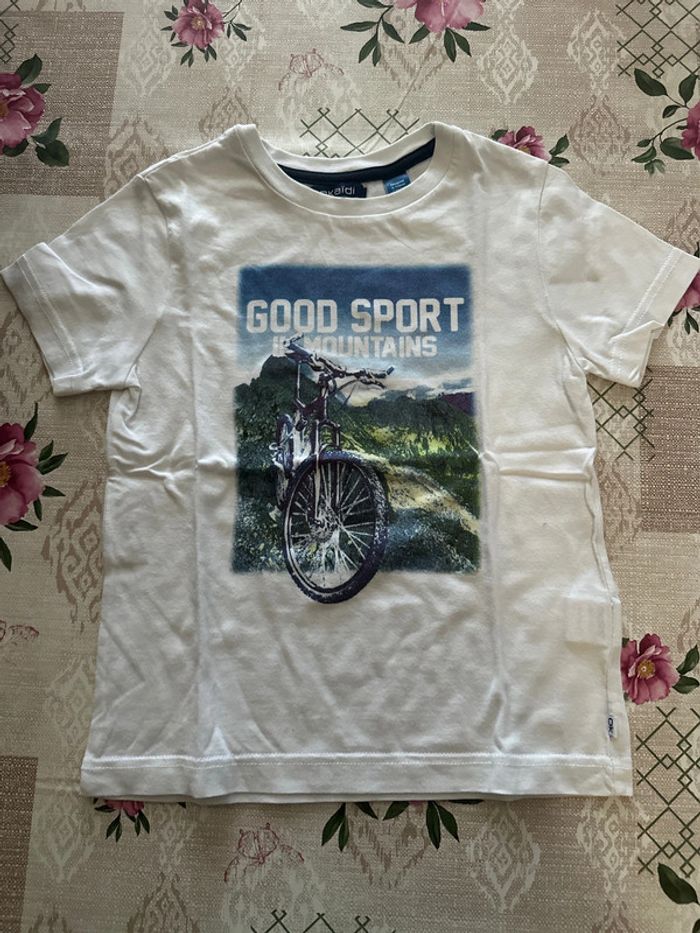 TEE shirt