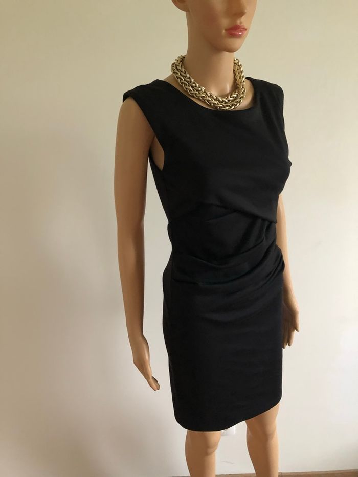 Robe noire sans manches Morgan taille XS bon état (présence de bouloches) - photo numéro 2