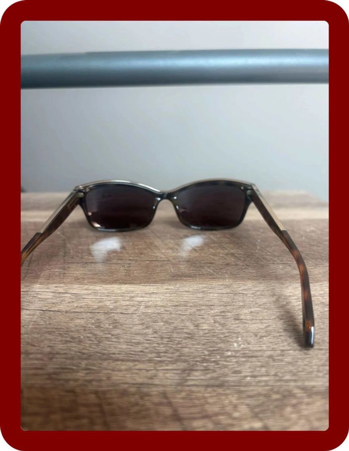 Lunette de soleil Givenchy verre carré année 2000 noir et doré - photo numéro 8