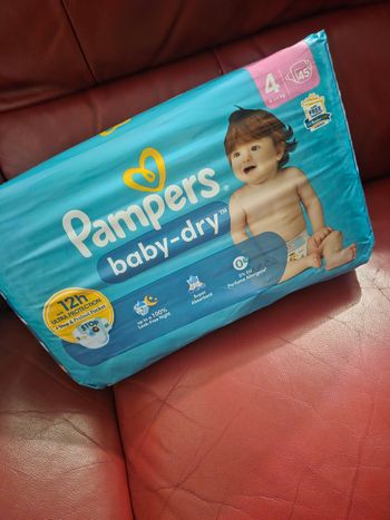 Pampers Baby-dry taille 4, 45 couches