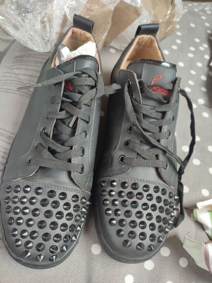 #kytie40chaussurehomme. Baskets taille 40