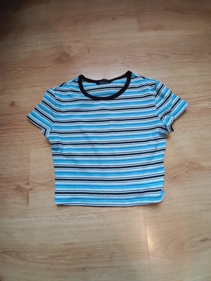 Top court manches courtes