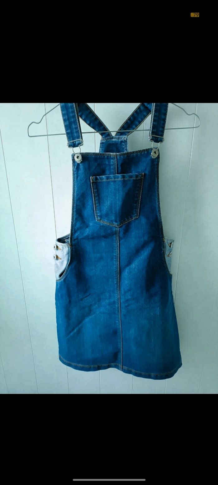 Robe salopette pour enfant