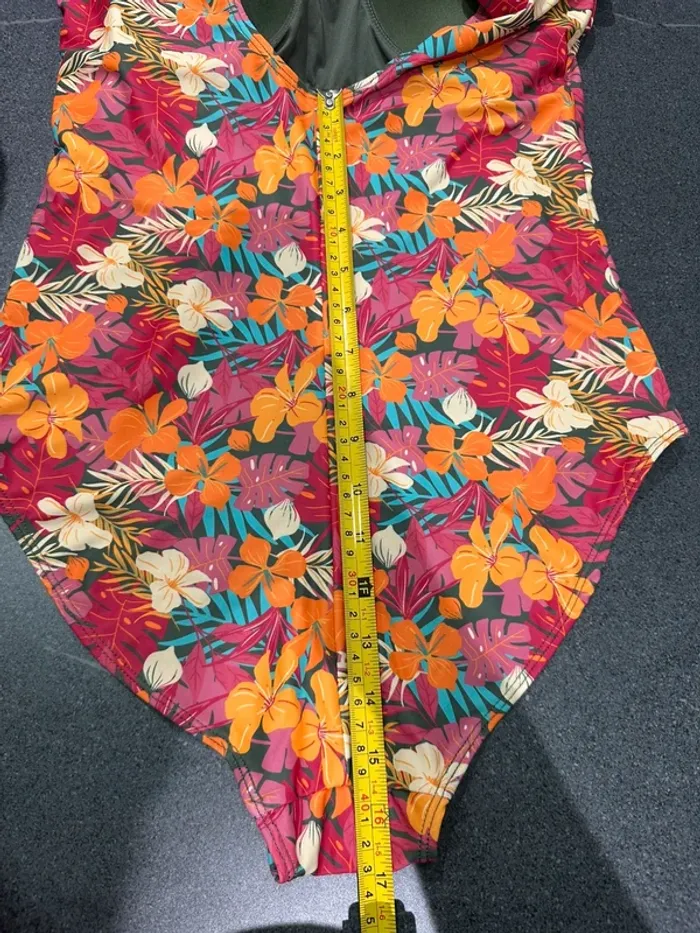 Maillot de bain 1 pièce a fleur - photo numéro 2